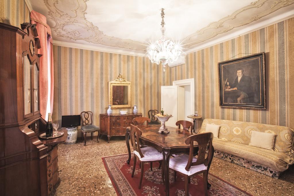 Апартаменты Palazzetto San Lio, Rialto Венеция Экстерьер фото