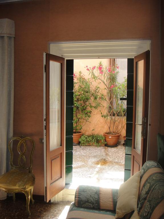 Апартаменты Palazzetto San Lio, Rialto Венеция Экстерьер фото